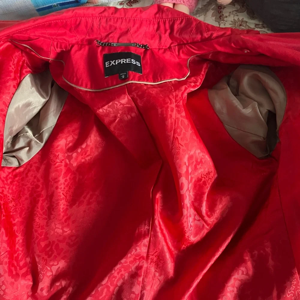 Express Red Trench Coat Size Medium - Picture 8 of 10